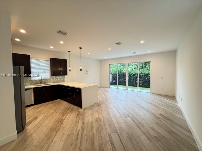 Photo - 2933 SW 27th Terrace House