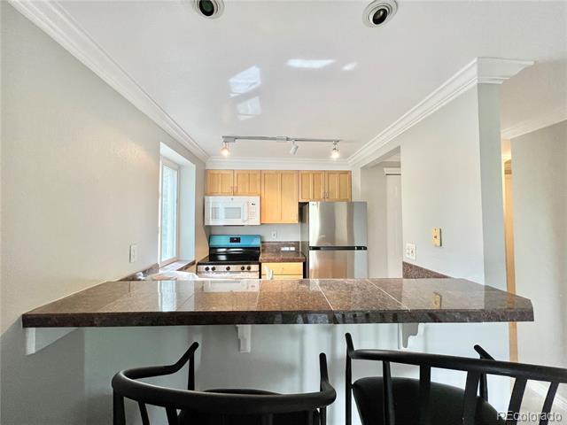Foto del edificio - 1125 N Washington St