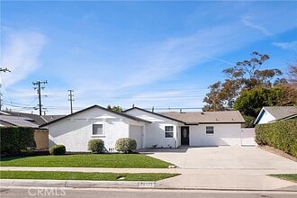 Building Photo - 16111 Tomas Ln