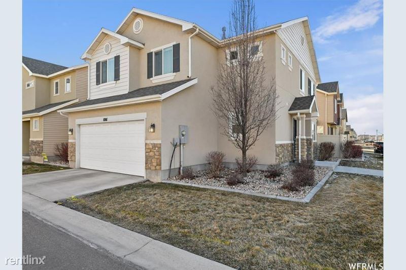Foto principal - 4 br, 2.5 bath House - 1001 Stonehaven Dr.