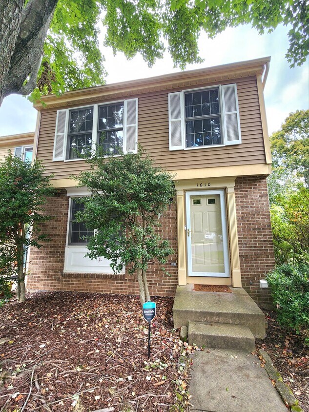 1610 Barnstead Dr, Reston, VA 20194 Townhome Rentals in Reston VA
