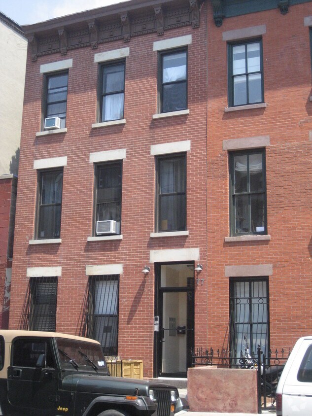Primary Photo - 77 Saint Marks Pl