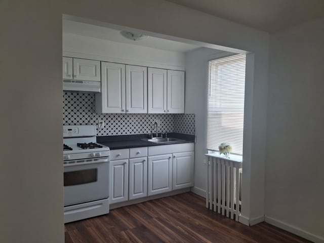 Building Photo - 2582 Richmond Terrace