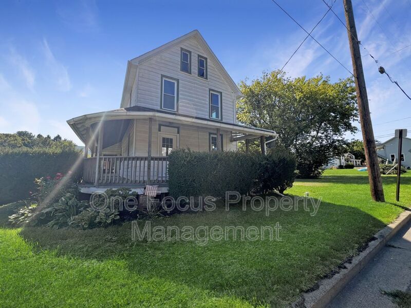 330 W Clinton St, Lock Haven, PA 17745 House Rental in Lock Haven, PA