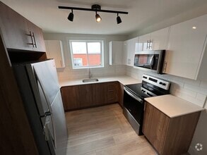 Building Photo - 107 Pinecrest Dr