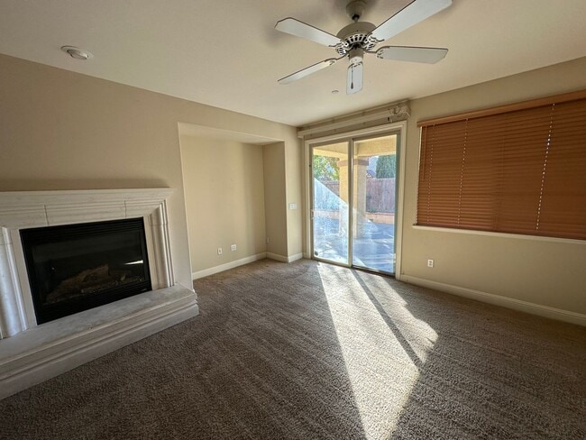 Foto del edificio - 3245 Pillsbury Rd