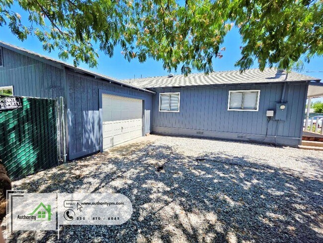 Building Photo - 1824 Heller Ln