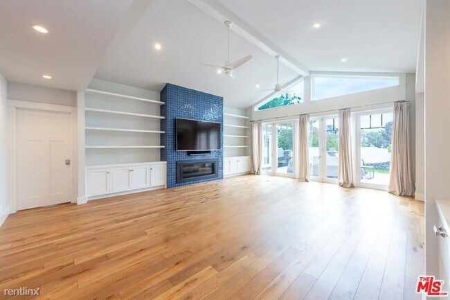 Building Photo - 4 br, 4 bath House - 2768 Anchor Ave