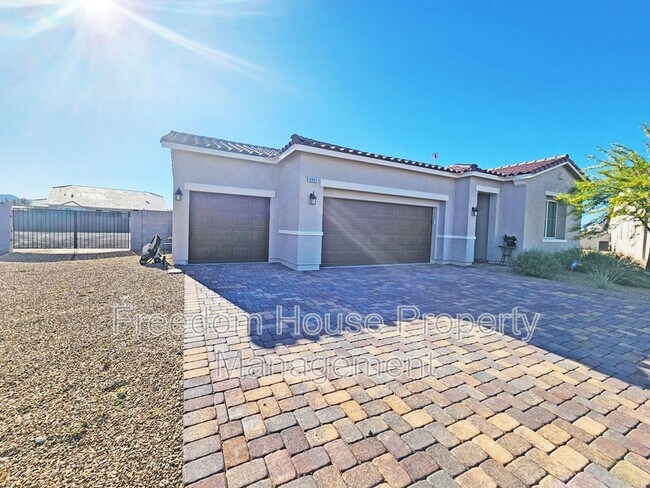 Building Photo - 4901 Fairwood Ct