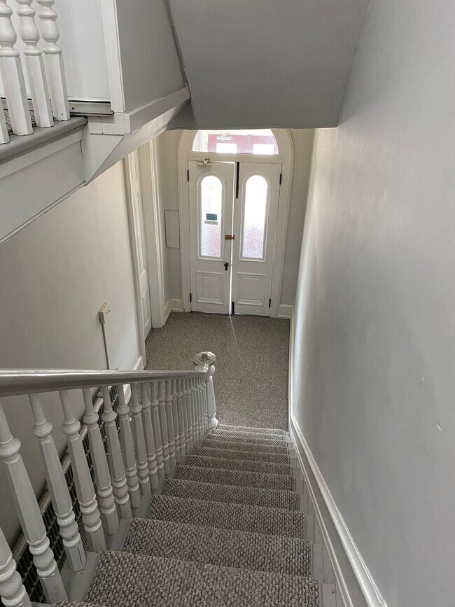 403 W Main St Unit Apartment 3, Kutztown, PA 19530 Apartments in