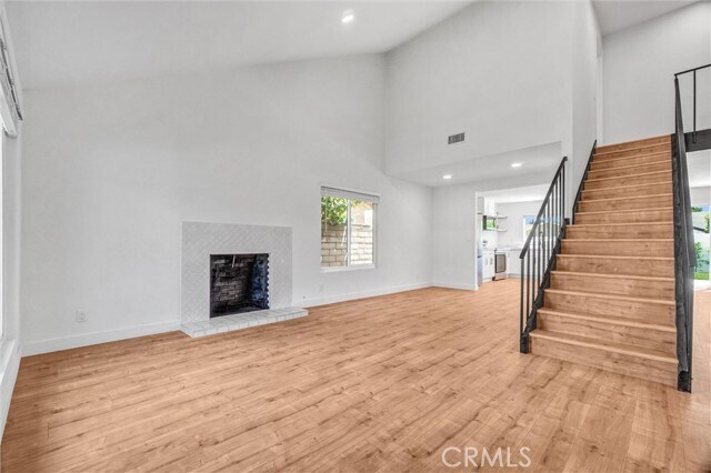 Foto del edificio - 4942 E Glenview Ave