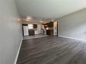 Building Photo - 1309 S Washington Ave