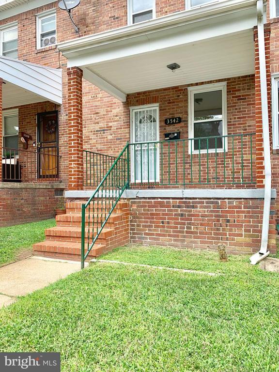 Building Photo - 3542 Lyndale Ave