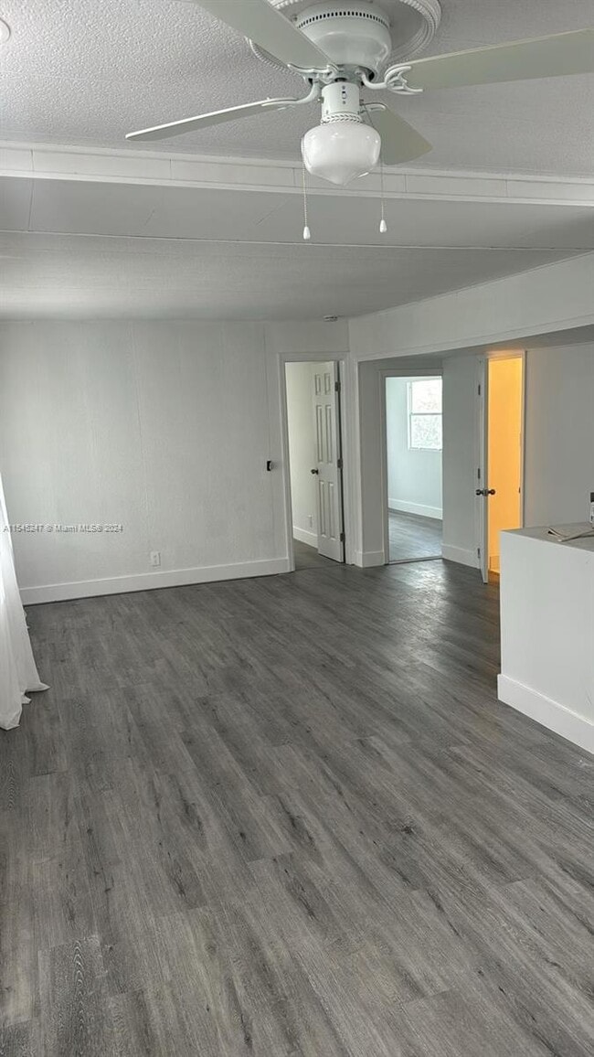 Foto del edificio - 5179 SW 34th St