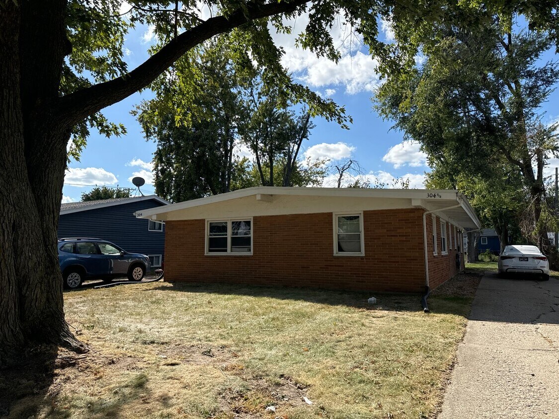 Foto principal - 304 8th Ave