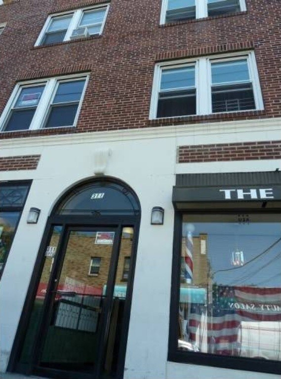 Foto principal - 311-315 Queen Anne Rd