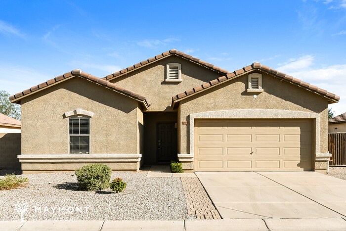 Foto principal - 2140 E Connemara Dr