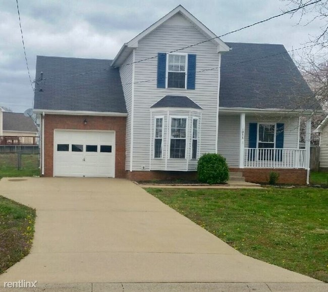 Building Photo - 4 br, 2 bath House - 1033 Summerhaven drive