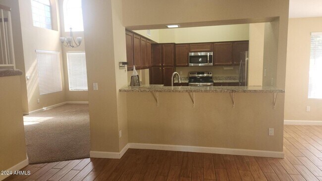 Building Photo - 1683 W Carla Vista Dr