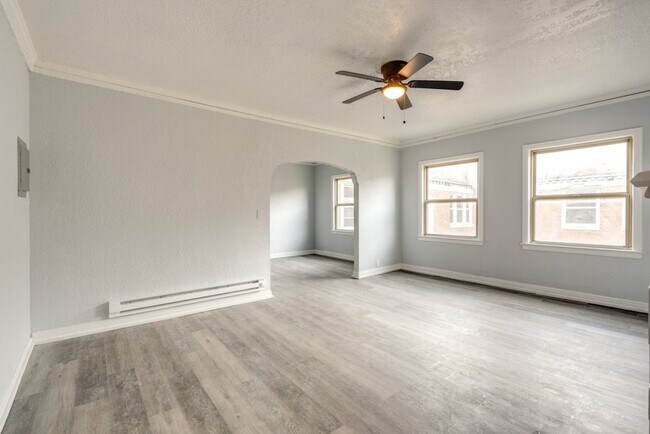 Foto del edificio - 2840 S Moreland Blvd