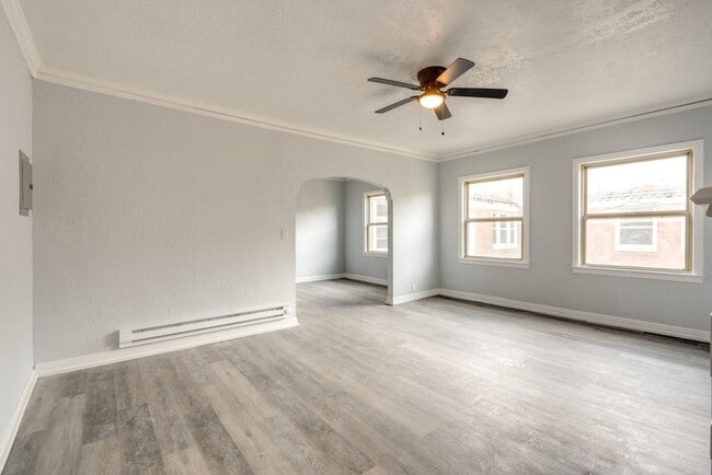 Building Photo - 2840 S Moreland Blvd