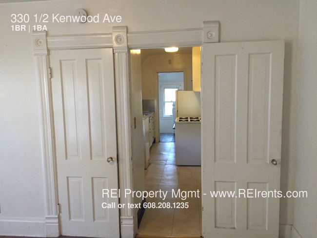 Building Photo - 330 1/2 Kenwood Ave