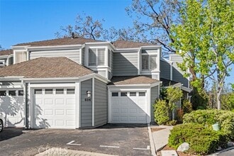 Building Photo - 606 San Nicholas Ct