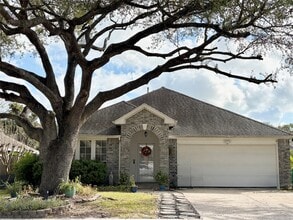 Building Photo - 4325 Spoonbill Dr