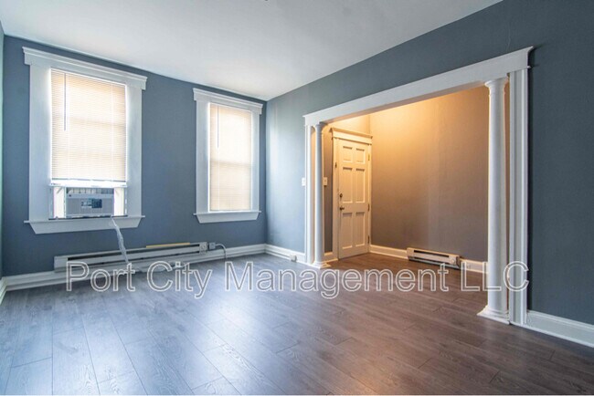 Building Photo - 5 S Wickham Rd