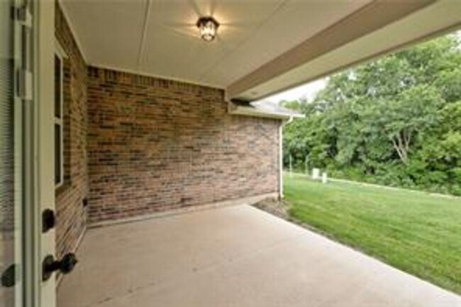 Foto del edificio - For Lease in Moore, Newer Home in Edgewate...