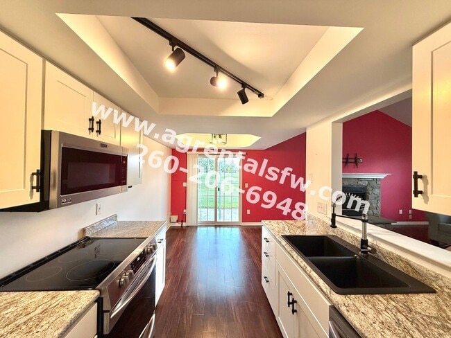 Building Photo - 2 Bedroom Villa