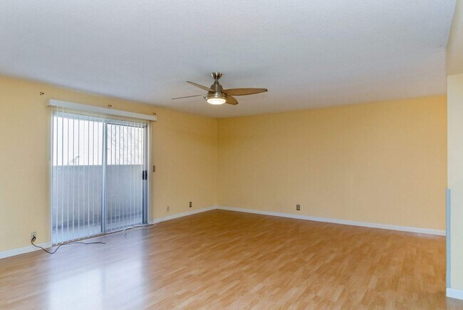 Foto del edificio - 1250 E Shaw Ave