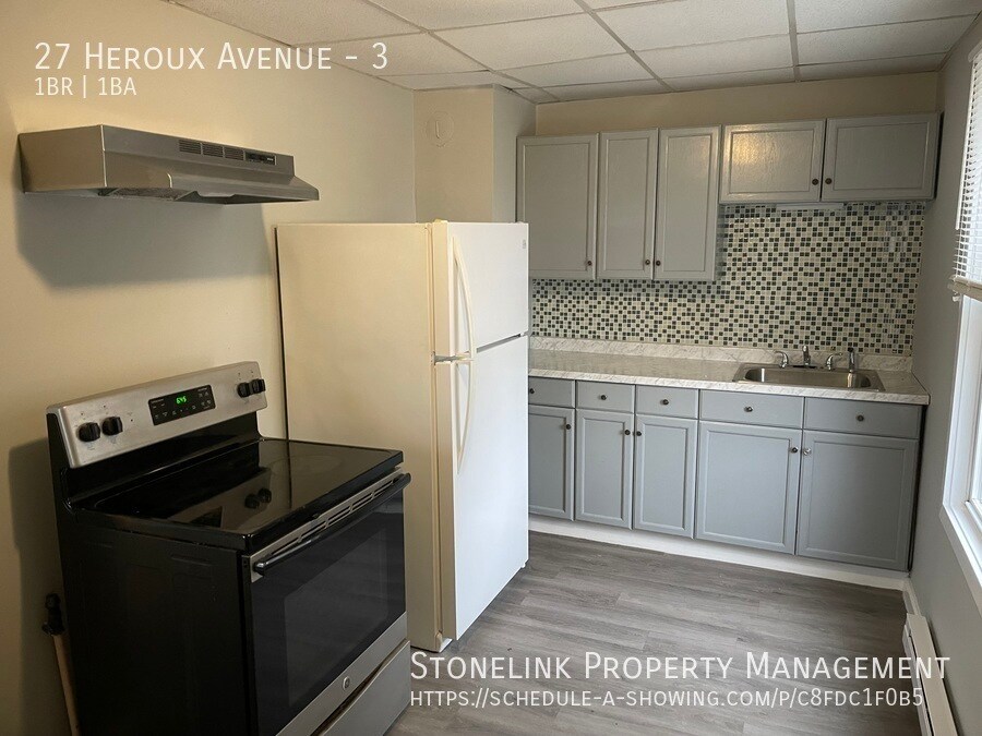 27 Heroux Ave Unit 3, Woonsocket, RI 02895 Room for Rent in