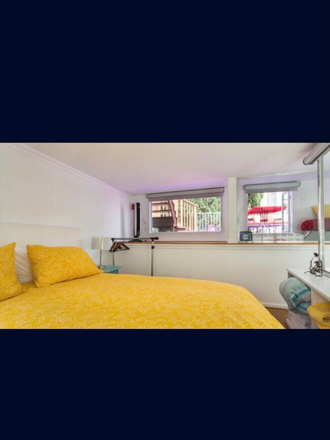 Foto del edificio - 8661 Clifton Way