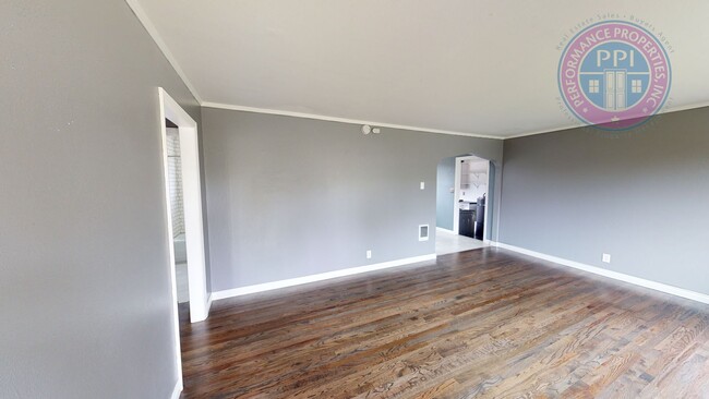 Foto del edificio - Oregon City - Three Bedroom Bungalow, Comp...