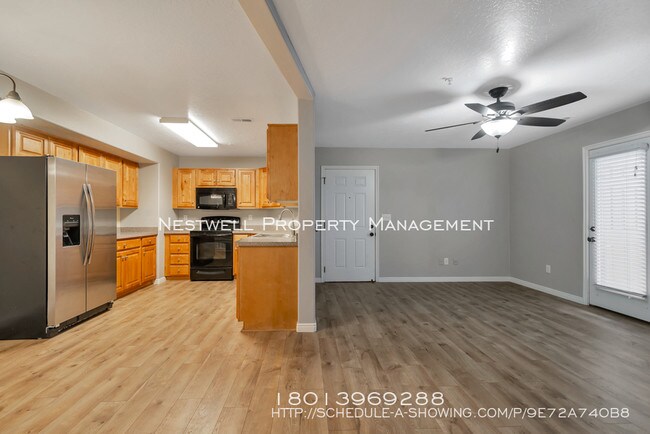 Building Photo - 8212 N Cedar Springs Rd