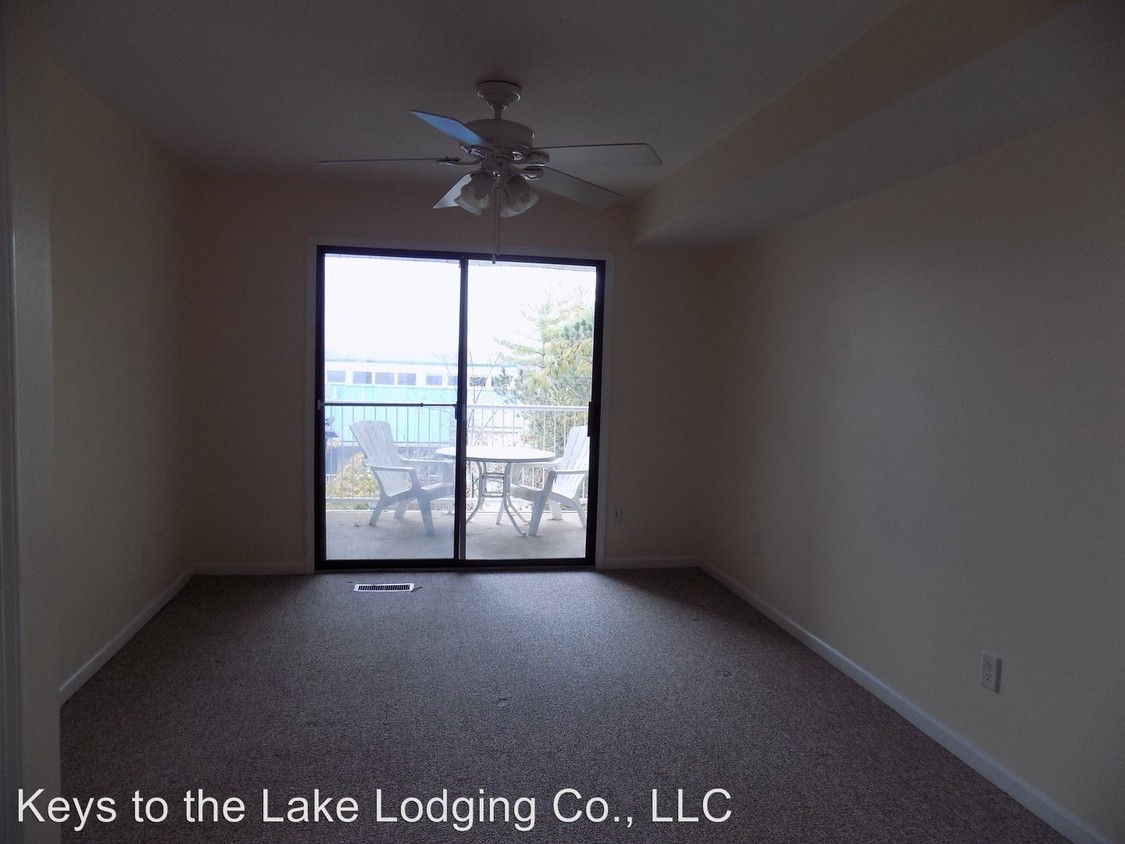 Building Photo - 5112 Osage Beach Pkwy