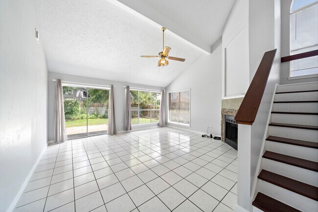 Foto del edificio - 13938 Plantation Valley Dr