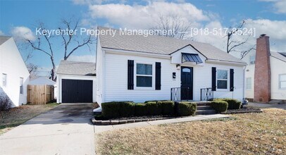Building Photo - 1239 S Sandusky Ave