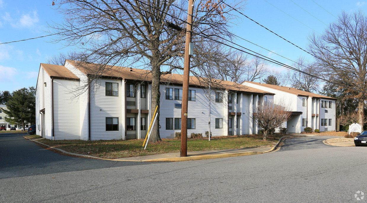 Primary Photo - Tilghman Terrace