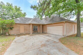 Building Photo - 13626 Cedar Point Dr