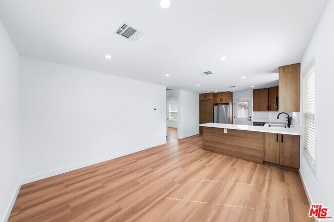 Foto del edificio - 1258 Mariposa St