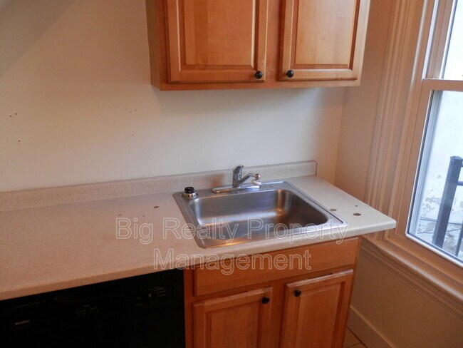 Foto del edificio - 375 Church St