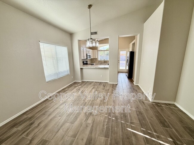 Foto del edificio - 4029 W Hackamore Dr