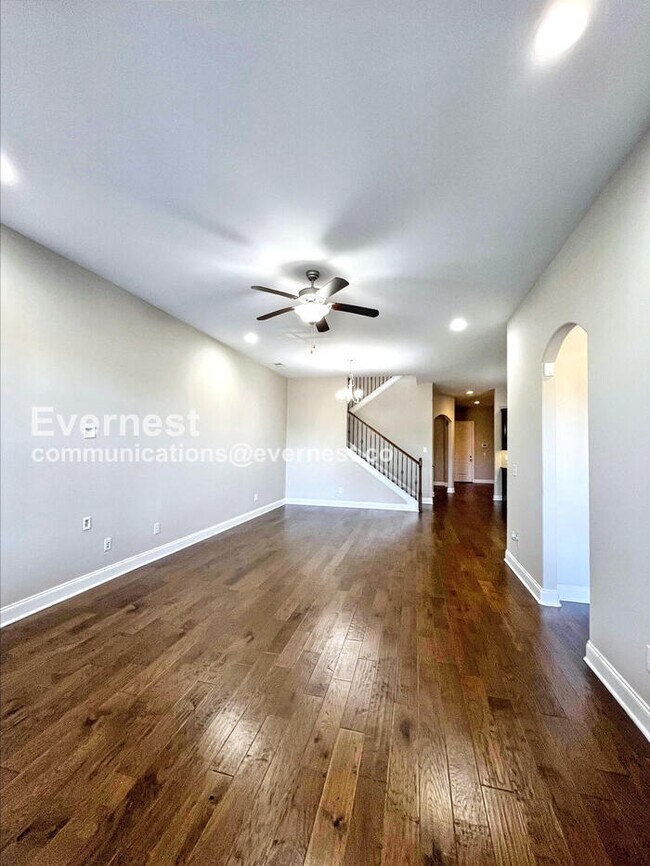 Foto del edificio - 2067 Inland Dr