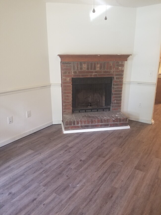 2718 McDowell Rd Ext apt b, Jackson, MS 39204 Townhome Rentals in