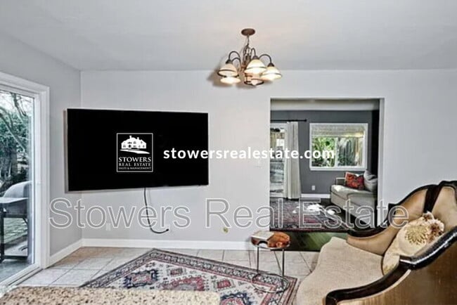 Foto del edificio - 112 Summerwood Pl