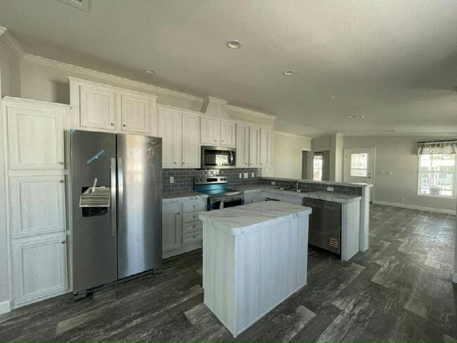 Building Photo - 116 Highland Dr