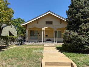 Building Photo - 4925 11th Ave