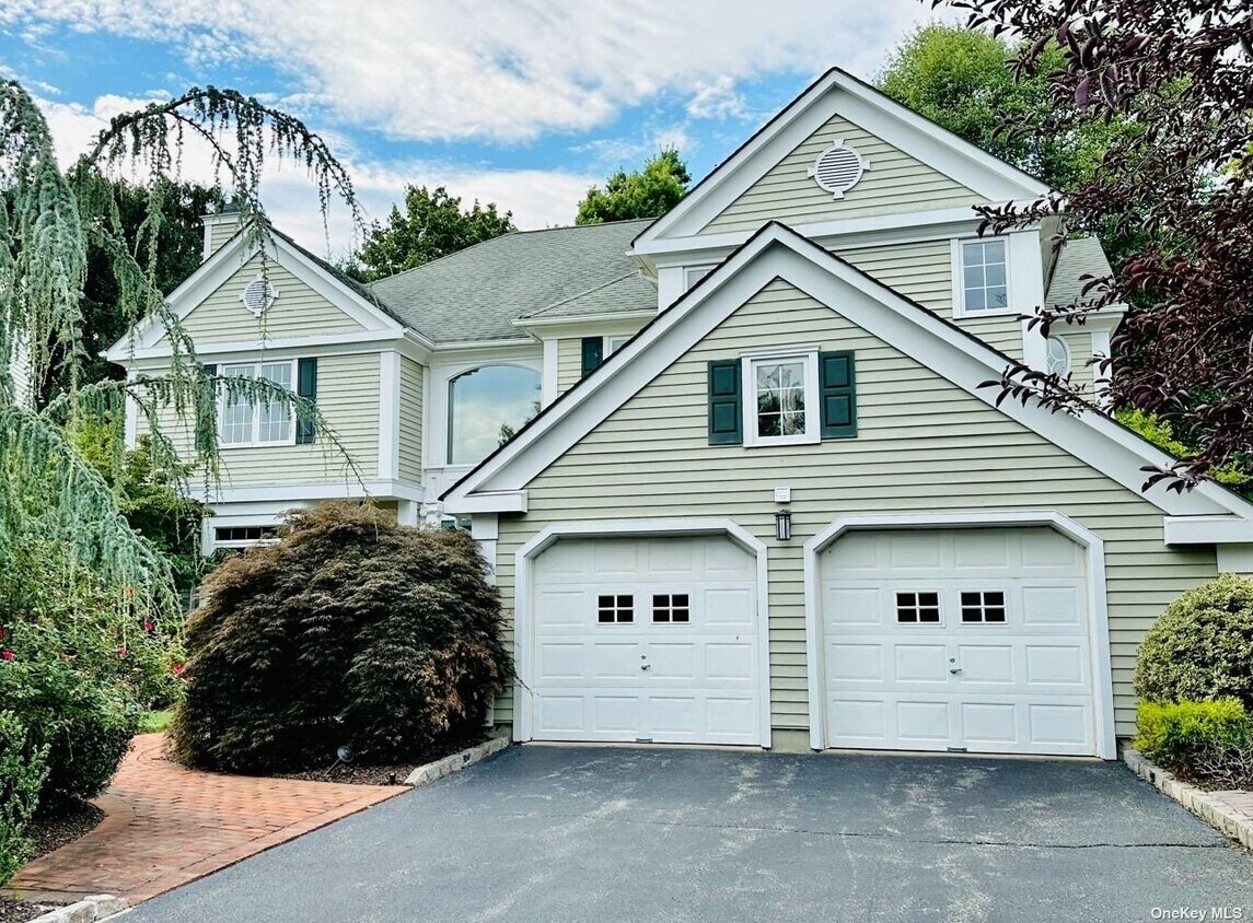 17 Rose Hill Dr, Manhasset, NY 11030 House Rental in Manhasset, NY